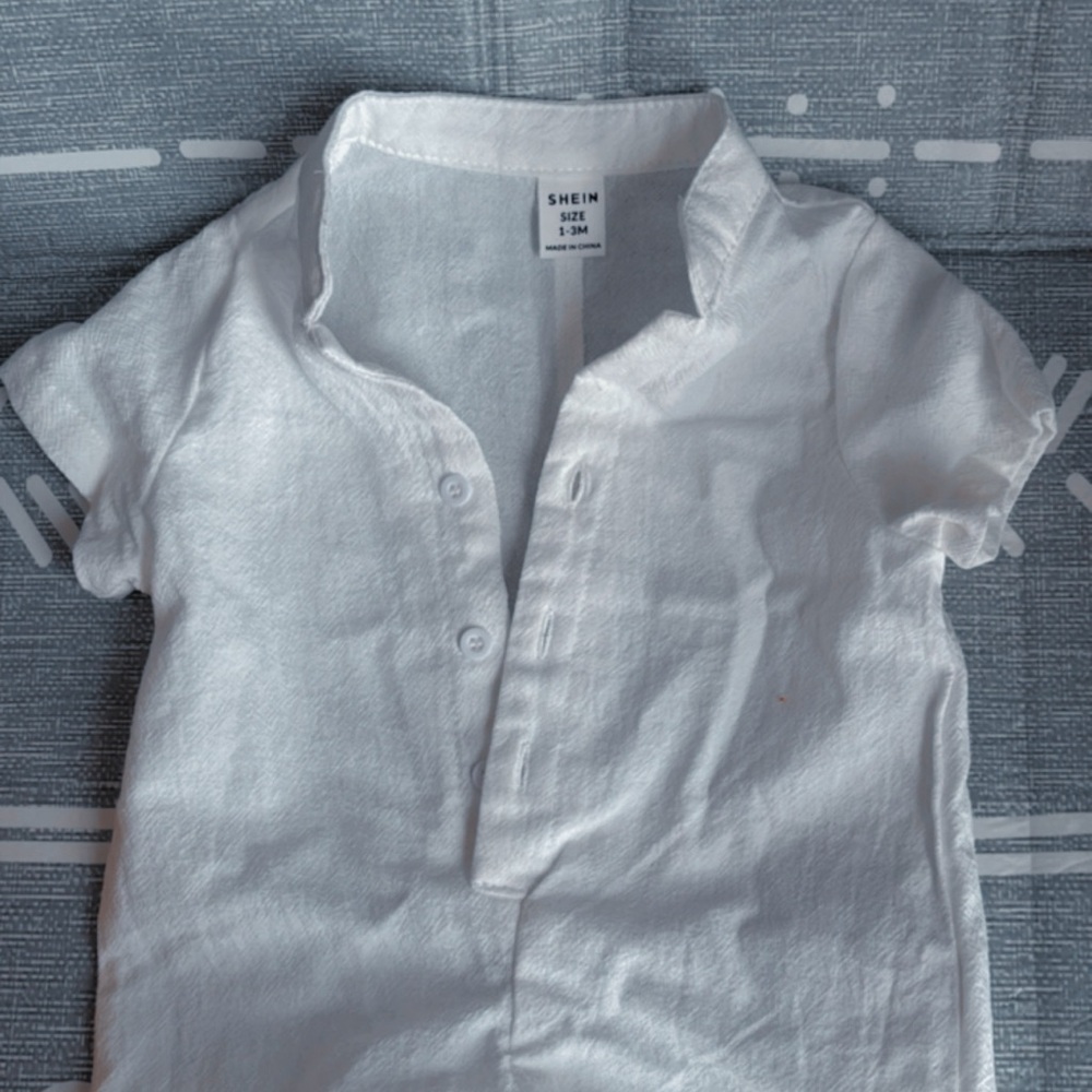 SHEIN Crisp White Short Sleeve onesie
